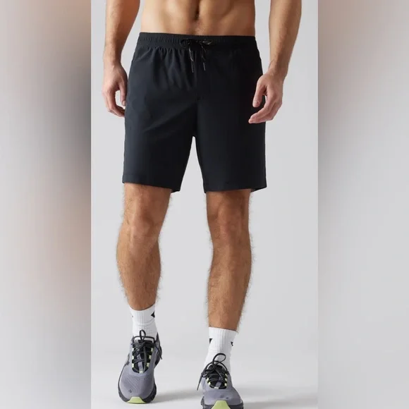 Rhône men’s 7 Pursuit Short Linedcolor: blacksize: L
